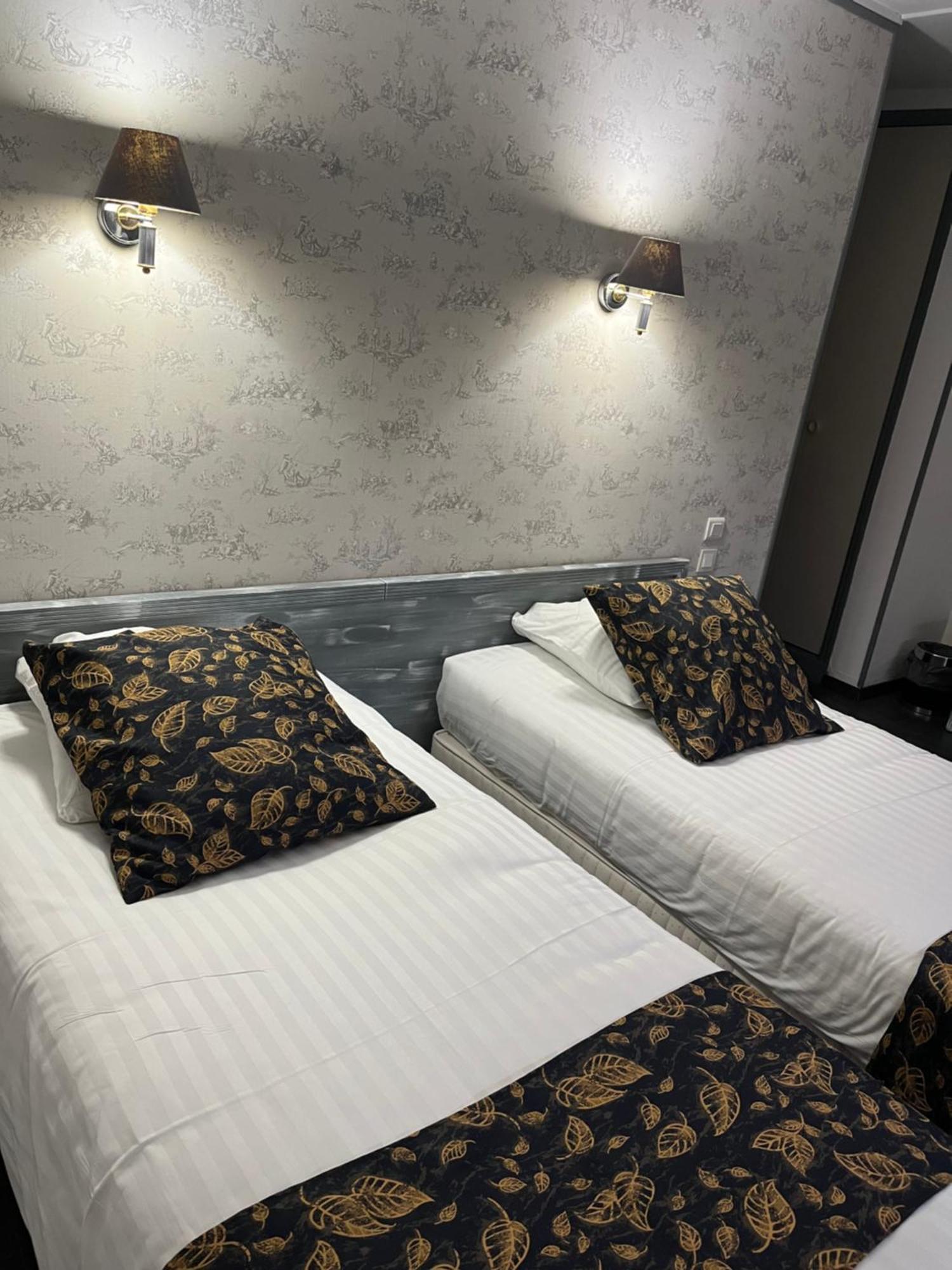 Hotel Val Saint Hilaire Givet Exterior photo